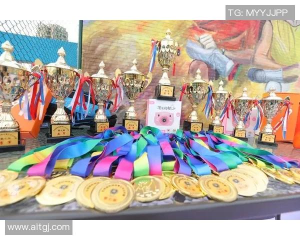 以奖杯为象征探索胜利背后的故事与荣耀人生的精神追求